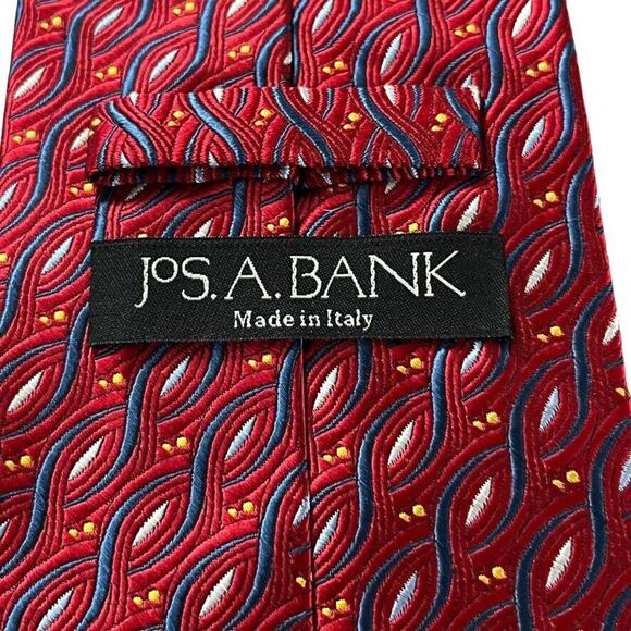 Jos A Bank Red Blue Mens 100% Silk Geometric Italy Mens Neck Tie 58" x 3.75" - Picture 16 of 16